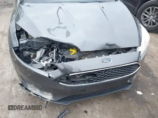 2016 Ford Focus SE with VIN 1FADP3F25GL378613, listed as a IAAI auction lot 41918553 with 98,349 mi miles. Bid and sale history available at carsss.com. Image 6.