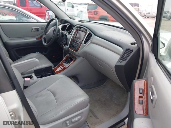 2006 Toyota Highlander Hybrid with VIN JTEEW21A660005649, listed as a IAAI auction lot 41616983 with 265,757 mi miles. Bid and sale history available at carsss.com. Image 5.