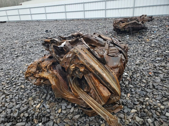 2017 Porsche Cayenne z VIN WP1AA2A26HKA82487, wystawiony jako Copart lot #55988005 z przebiegiem Nie podano mil oraz Szkoda całkowita • Salvage title. Historia ofert i sprzedaży dostępna na DreamBid. Obrazek 3.