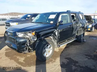 2019 Toyota 4Runner SR5 with VIN JTEBU5JRXK5705753, listed as a IAAI auction lot 41209336 with 31,431 mi miles. Bid and sale history available at carsss.com. Image 17.