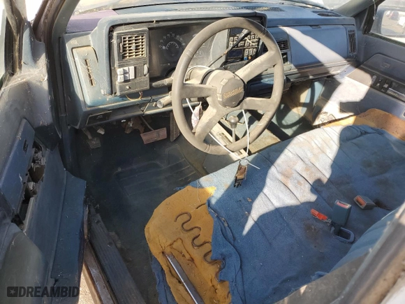 1988 Chevrolet 1/2 Ton Pickups with VIN 1GCDK14K8JZ323755, listed as a Copart auction lot 47850255 with NaN miles and Clean Title. Bid and sale history available at carsss.com. Image 8.