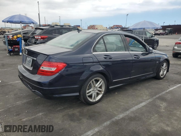 2012 Mercedes-Benz C 250 Sport с VIN WDDGF4HB0CA627652, выставлен на аукционе Copart как лот 65269385 с пробегом 112 504 миль миль и Чистый • Clean title. История ставок и продаж доступна на DreamBid. Изображение 3.