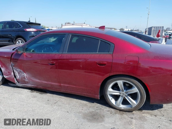 2018 Dodge Charger SXT Plus with VIN 2C3CDXHG2JH247372, listed as a IAAI auction lot 41988312 with 33,204 mi miles and . Bid and sale history available at carsss.com. Image 14.
