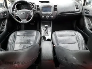 2016 Kia Forte EX z VIN KNAFZ4A87G5550317, wystawiony jako Copart lot #52009755 z przebiegiem 107 404 mil mil oraz Nie do naprawy • Non repairable. Historia ofert i sprzedaży dostępna na DreamBid. Obrazek 8.