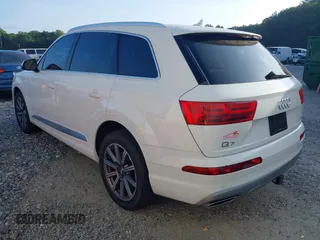 2017 Audi Q7 Prestige z VIN WA1VABF75HD056078, wystawiony jako IAAI lot #42154529 z przebiegiem 119 732 mil mil oraz . Historia ofert i sprzedaży dostępna na DreamBid. Obrazek 3.