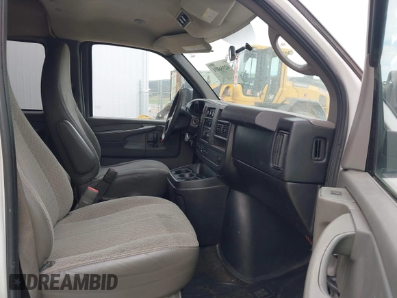 2011 Chevrolet Express Passenger 1LT с VIN 1GAZG1FG5B1106432, выставлен на аукционе IAAI как лот 42356831 с пробегом 216 679 миль миль и . История ставок и продаж доступна на DreamBid. Изображение 5.