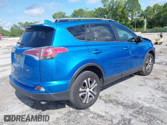 2017 Toyota RAV4 LE z VIN JTMZFREV4HJ112174, wystawiony jako IAAI lot #40311487 z przebiegiem 94 082 mil mil oraz . Historia ofert i sprzedaży dostępna na DreamBid. Obrazek 4.