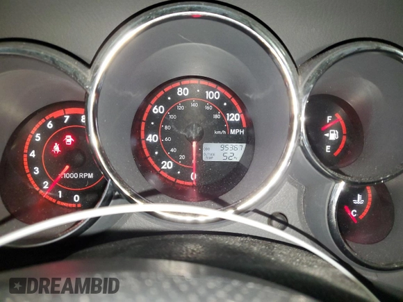 2005 Pontiac Vibe with VIN 5Y2SL63875Z464586, listed as a Copart auction lot 49972885 with 95,367 mi miles and Salvage Title. Bid and sale history available at DreamBid. Image 9.