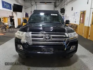 2017 Toyota Land Cruiser z VIN JTMCY7AJ0H4052142, wystawiony jako Copart lot #47658165 z przebiegiem 185 313 mil mil oraz Czysty tytuł • Clean title. Historia ofert i sprzedaży dostępna na DreamBid. Obrazek 5.