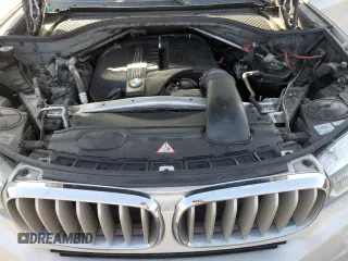 2015 BMW X5 xDrive35i z VIN 5UXKR0C5XF0K55803, wystawiony jako Copart lot #57133455 z przebiegiem 169 417 mil mil oraz Czysty tytuł • Clean title. Historia ofert i sprzedaży dostępna na DreamBid. Obrazek 12.