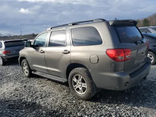 2013 Toyota Sequoia SR5 with VIN 5TDBY5G1XDS091827, listed as a Copart auction lot 49946315 with 19,586 mi miles and Clean Title. Bid and sale history available at carsss.com. Image 2.