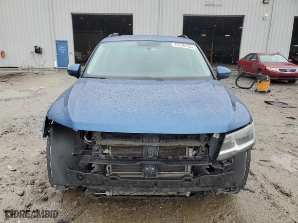 2018 Volkswagen Tiguan S with VIN 3VV1B7AX4JM098016, listed as a Copart auction lot 46230155 with 210,440 mi miles and Salvage Title. Bid and sale history available at carsss.com. Image 5.