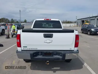 2011 Chevrolet Silverado 1500 LT with VIN 1GCRCSE01BZ461967, listed as a IAAI auction lot 42014470 with 122,903 mi miles and . Bid and sale history available at DreamBid. Image 17.