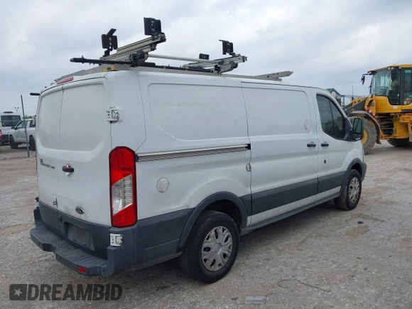 2017 Ford Transit with VIN 1FTYR1YM7HKB32968, listed as a IAAI auction lot 42041927 with 140,563 mi miles. Bid and sale history available at carsss.com. Image 4.