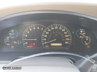 2006 Toyota Sequoia Limited with VIN 5TDBT48AX6S268046, listed as a IAAI auction lot 41880111 with 312,707 mi miles. Bid and sale history available at carsss.com. Image 7.