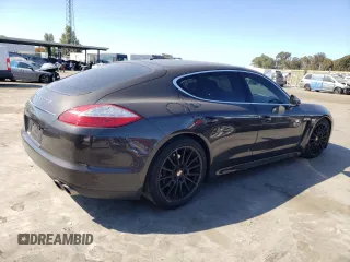 2012 Porsche Panamera S z VIN WP0AB2A70CL060210, wystawiony jako Copart lot #75267644 z przebiegiem 99 227 mil mil oraz Szkoda całkowita • Salvage title. Historia ofert i sprzedaży dostępna na DreamBid. Obrazek 3.