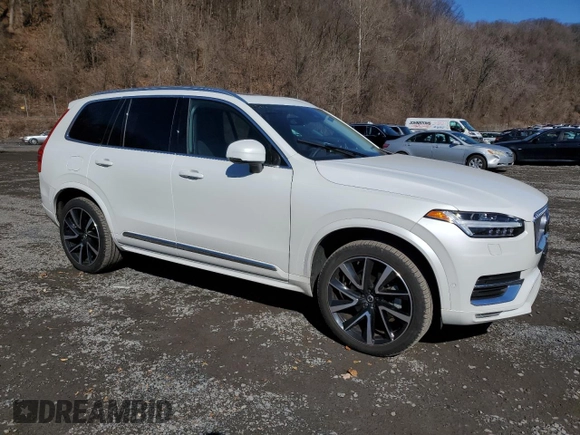 2023 Volvo XC90 Plus with VIN YV4062PNXP1980902, listed as a Copart auction lot 49292455 with 18,939 mi miles and Salvage Title. Bid and sale history available at carsss.com. Image 4.