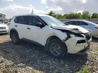2023 Nissan Rogue S z VIN 5N1BT3ABXPC929103, wystawiony jako Copart lot #56005965 z przebiegiem 11 064 mil mil oraz Szkoda całkowita • Salvage title. Historia ofert i sprzedaży dostępna na DreamBid. Obrazek 4.