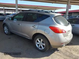 2009 Nissan Murano S z VIN JN8AZ18W19W145720, wystawiony jako IAAI lot #42345965 z przebiegiem 158 243 mil mil oraz . Historia ofert i sprzedaży dostępna na DreamBid. Obrazek 3.