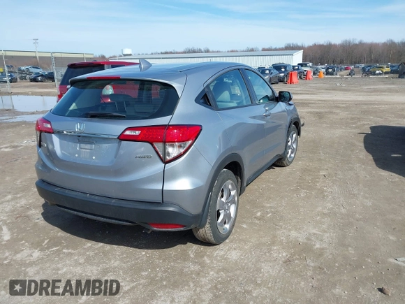 2022 Honda HR-V LX with VIN 3CZRU6H32NM736398, listed as a IAAI auction lot 41859975 with 17,573 mi miles. Bid and sale history available at carsss.com. Image 4.