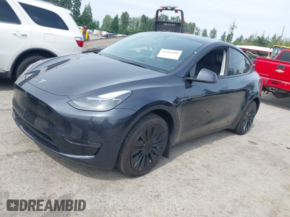 2024 Tesla Model Y с VIN 7SAYGDEDXRF054960, выставлен на аукционе IAAI как лот 42585098 с пробегом 17 703 миль миль и . История ставок и продаж доступна на DreamBid. Изображение 18.