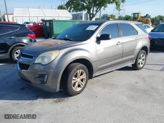 2010 Chevrolet Equinox LS with VIN 2CNALBEW3A6280795, listed as a IAAI auction lot 41934073 with 98,733 mi miles. Bid and sale history available at carsss.com. Image 2.