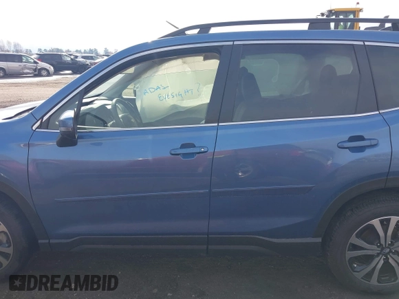 2024 Subaru Forester Limited with VIN JF2SKALCXRH416653, listed as a IAAI auction lot 40906376 with 8,911 mi miles. Bid and sale history available at carsss.com. Image 14.