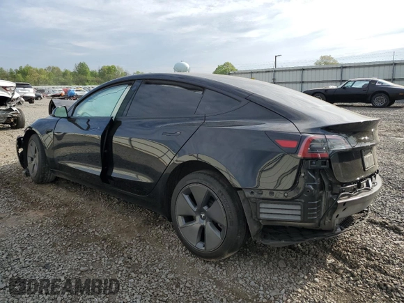 2023 Tesla Model 3 z VIN 5YJ3E1EA3PF698993, wystawiony jako Copart lot #55033655 z przebiegiem Nie podano mil oraz Szkoda całkowita • Salvage title. Historia ofert i sprzedaży dostępna na DreamBid. Obrazek 2.