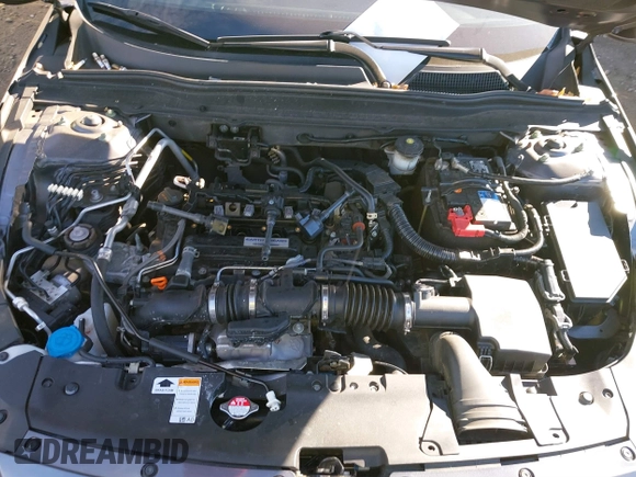 2018 Honda Accord Sedan Sport 1.5T with VIN 1HGCV1F3XJA249635, listed as a IAAI auction lot 40832285 with 89,762 mi miles. Bid and sale history available at carsss.com. Image 10.