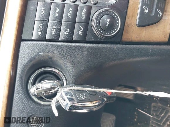 2007 Mercedes-Benz E 550 with VIN WDBUF72XX7B085400, listed as a IAAI auction lot 41650895 with 180,589 mi miles and . Bid and sale history available at DreamBid. Image 11.