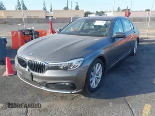 2018 BMW 7 Series 740i with VIN WBA7E2C55JB214987, listed as a IAAI auction lot 41733790 with 96,738 mi miles. Bid and sale history available at carsss.com. Image 17.