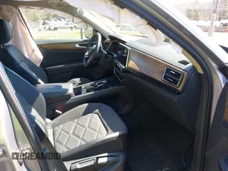 2024 Volkswagen Atlas SE with VIN 1V2JR2CA2RC518633, listed as a IAAI auction lot 41773560 with 22,386 mi miles and . Bid and sale history available at DreamBid. Image 5.