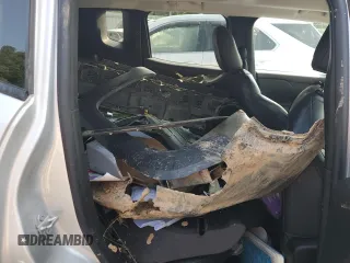 2017 Jeep Renegade Limited z VIN ZACCJBDB5HPE47740, wystawiony jako Copart lot #59177815 z przebiegiem Nie podano mil oraz Szkoda całkowita • Salvage title. Historia ofert i sprzedaży dostępna na DreamBid. Obrazek 11.