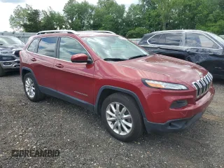 2017 Jeep Cherokee Limited z VIN 1C4PJMDB4HW599461, wystawiony jako Copart lot #56180745 z przebiegiem 42 874 mil mil oraz Szkoda całkowita • Salvage title. Historia ofert i sprzedaży dostępna na DreamBid. Obrazek 4.