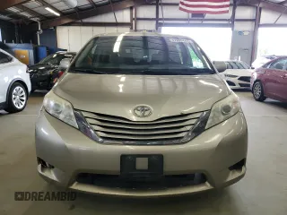 2016 Toyota Sienna LE z VIN 5TDJK3DC5GS132280, wystawiony jako Copart lot #57935445 z przebiegiem 167 966 mil mil oraz Czysty tytuł • Clean title. Historia ofert i sprzedaży dostępna na DreamBid. Obrazek 5.