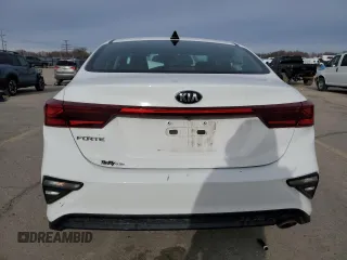 2020 Kia Forte LXS with VIN 3KPF24AD3LE179773, listed as a Copart auction lot 44082085 with 0 mi miles and Salvage Title. Bid and sale history available at carsss.com. Image 6.