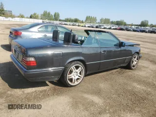 1995 Mercedes-Benz E Class with VIN WDBEA66E5SC224969, listed as a Copart auction lot 72045794 with 116,968 mi miles and Salvage Title. Bid and sale history available at carsss.com. Image 3.