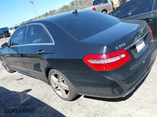 2012 Mercedes-Benz E-Class E 350 Luxury with VIN WDDHF5KB6CA529535, listed as a IAAI auction lot 41821183 with 140,820 mi miles. Bid and sale history available at carsss.com. Image 14.