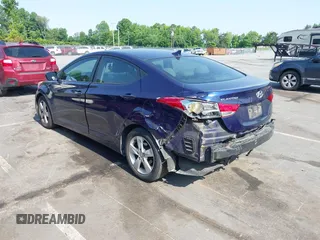2013 Hyundai Elantra GLS с VIN 5NPDH4AE1DH239769, выставлен на аукционе IAAI как лот 42259765 с пробегом 167 046 миль миль и . История ставок и продаж доступна на DreamBid. Изображение 3.