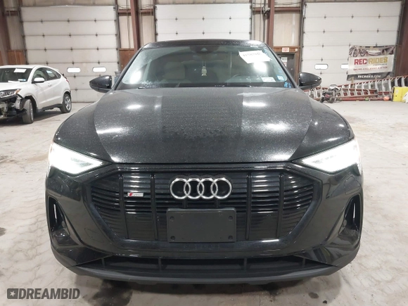 2021 Audi e-tron Sportback S line Premium with VIN WA11AAGE7MB037141, listed as a IAAI auction lot 41787822 with 31,834 mi miles. Bid and sale history available at carsss.com. Image 12.