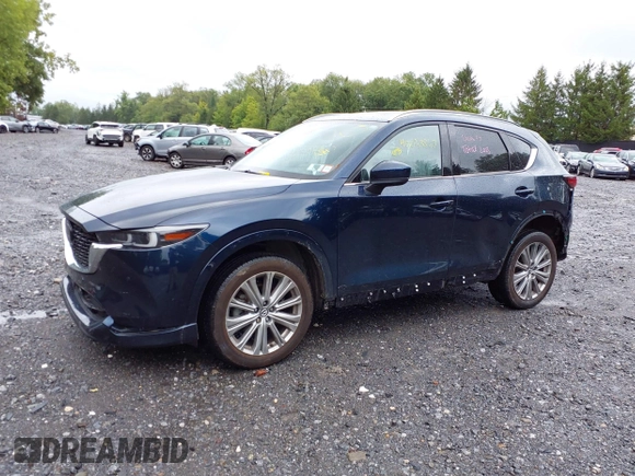 2023 Mazda CX-5 Signature with VIN JM3KFBXY4P0153335, listed as a IAAI auction lot 40053867 with 17,828 mi miles and . Bid and sale history available at carsss.com. Image 2.
