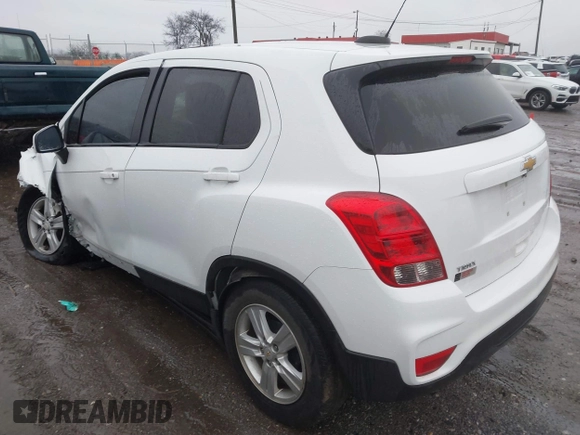 2021 Chevrolet Trax LS with VIN KL7CJKSB1MB310833, listed as a IAAI auction lot 41544231 with 1 mi miles. Bid and sale history available at carsss.com. Image 3.