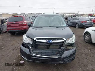 2017 Subaru Forester Premium with VIN JF2SJAEC2HH484525, listed as a IAAI auction lot 41898174 with 140,698 mi miles. Bid and sale history available at carsss.com. Image 12.