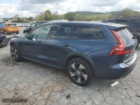 2022 Volvo V60 Cross Country with VIN YV4102WK6N2089607, listed as a Copart auction lot 73766844 with 25,046 mi miles and Salvage Title. Bid and sale history available at carsss.com. Image 2.