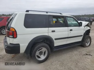 2001 Mitsubishi Montero Sport ES with VIN JA4LS21H61P045731, listed as a Copart auction lot 41823735 with 0 mi miles and Salvage Title. Bid and sale history available at carsss.com. Image 3.