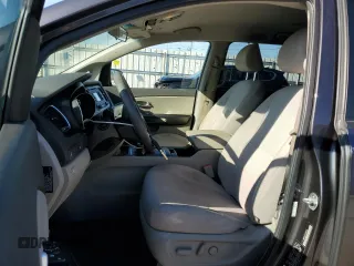 2016 Kia Sedona LX with VIN KNDMB5C16G6194683, listed as a Copart auction lot 47828165 with 155,320 mi miles and Salvage Title. Bid and sale history available at carsss.com. Image 7.