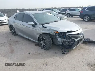 2023 Toyota Camry SE with VIN 4T1G11AK7PU786752, listed as a IAAI auction lot 41737747 with 39,872 mi miles and . Bid and sale history available at DreamBid. Image 1.