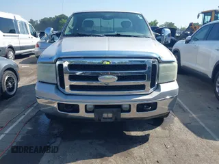 2005 Ford F-250 XL с VIN 1FTSX20Y75EC35883, выставлен на аукционе IAAI как лот 42548897 с пробегом 303 644 миль миль и . История ставок и продаж доступна на DreamBid. Изображение 12.