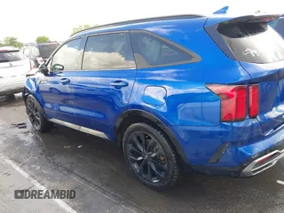 2021 Kia Sorento SX z VIN 5XYRK4LF3MG045443, wystawiony jako IAAI lot #42013554 z przebiegiem 119 048 mil mil oraz . Historia ofert i sprzedaży dostępna na DreamBid. Obrazek 14.