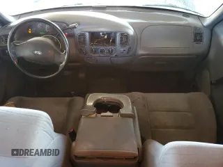 2003 Ford F-150 XL с VIN 2FTRX17W43CA44079, выставлен на аукционе Copart как лот 56494625 с пробегом 275 274 миль миль и Списание • Salvage title. История ставок и продаж доступна на DreamBid. Изображение 8.